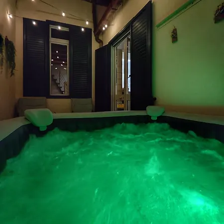 Viridi Secret Oasis - Private Hot Tub * Νότο