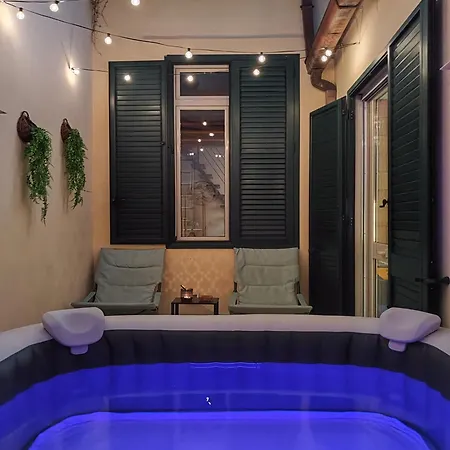 Viridi Secret Oasis - Private Hot Tub *