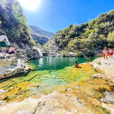 Viridi Secret Oasis - Private Hot Tub